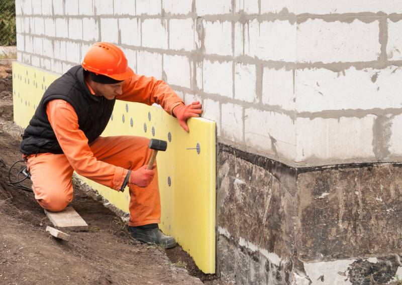 Isolant thermique écologique NF Environnement pour isolation par l'extérieur des murs de façade de maison pour éviter la perdition de chaleur à Bordeaux Caudéran